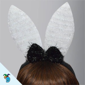 Diadema Conejita blanco Con Negro